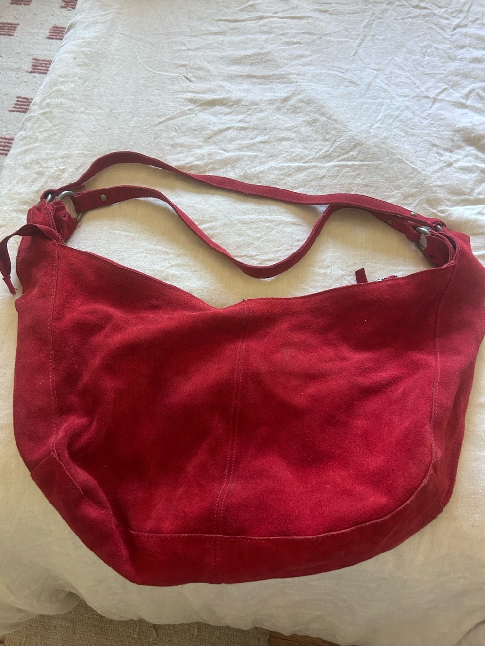 Free People Roma suede tote in Garnett - Picture 4 of 7